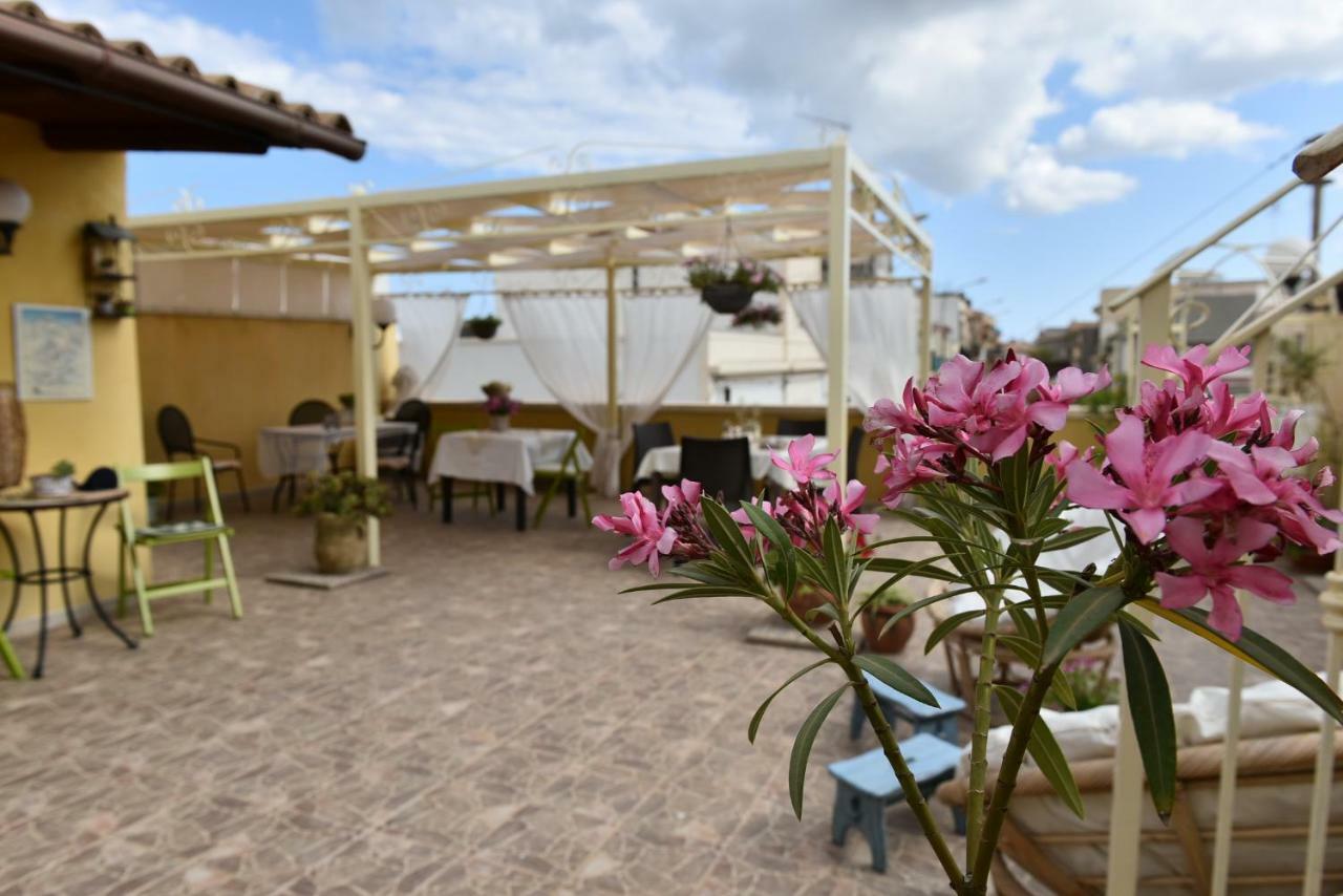 Bed and Breakfast Fiori E Coccole Noto Zewnętrze zdjęcie